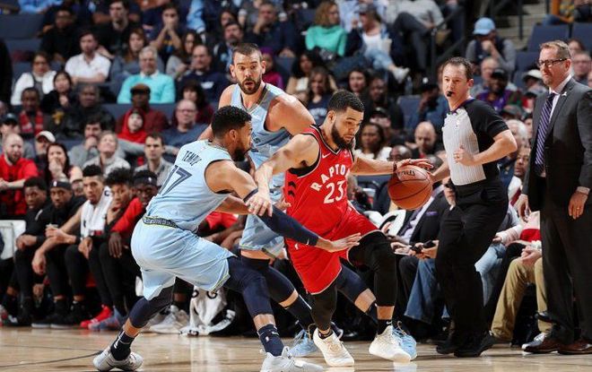 葡萄牙队以 葡萄牙队以