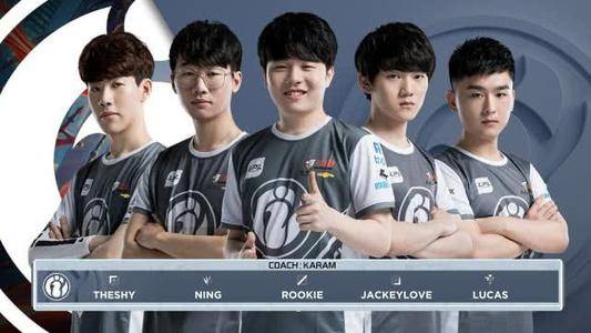 人关注的焦 人关注的焦