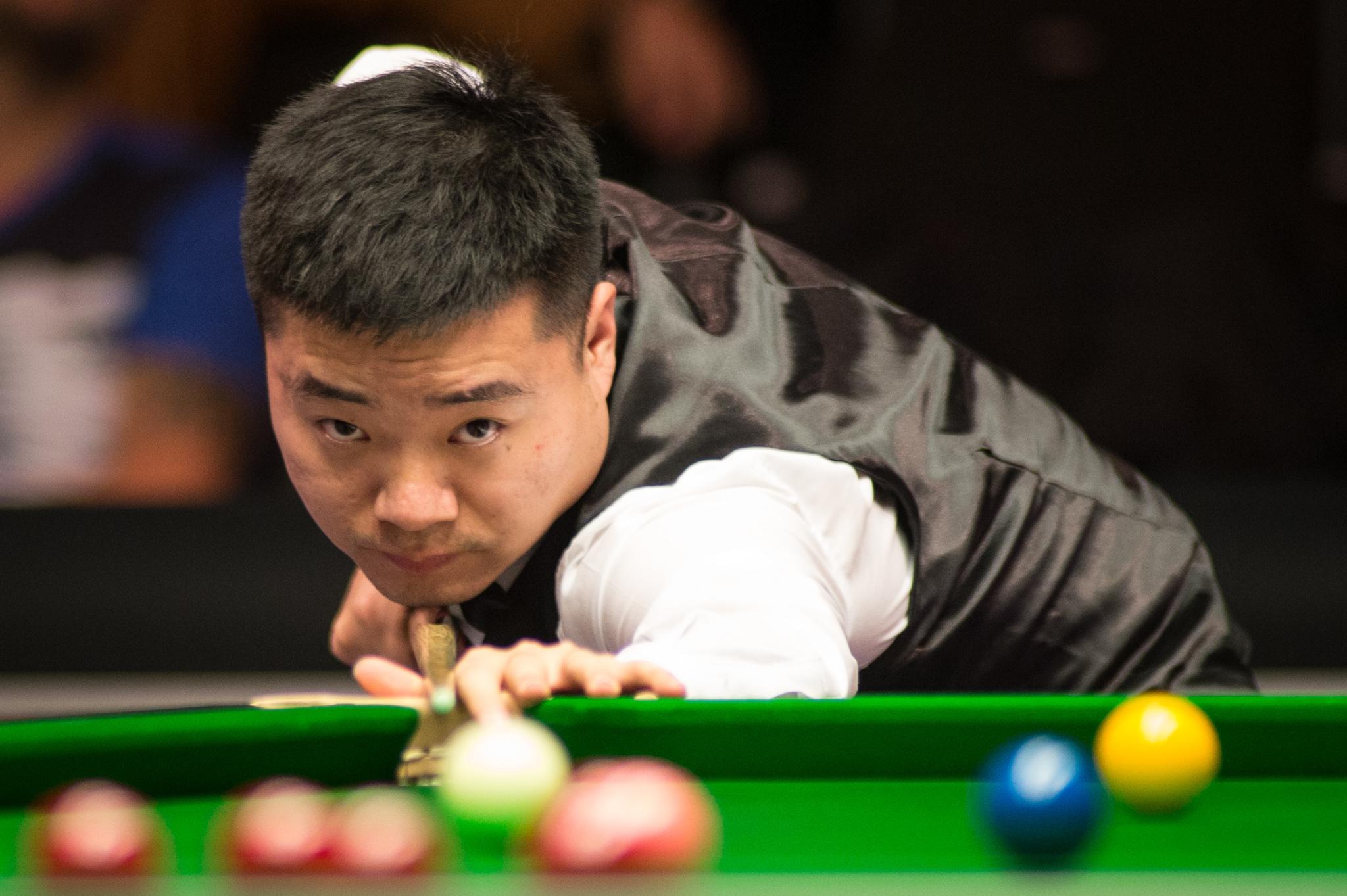 特别是在足 特别是在足