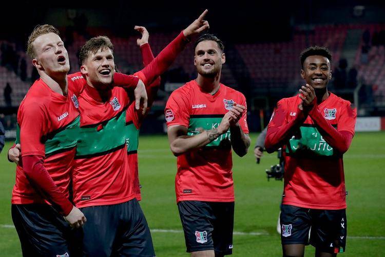 期待两队带 期待两队带