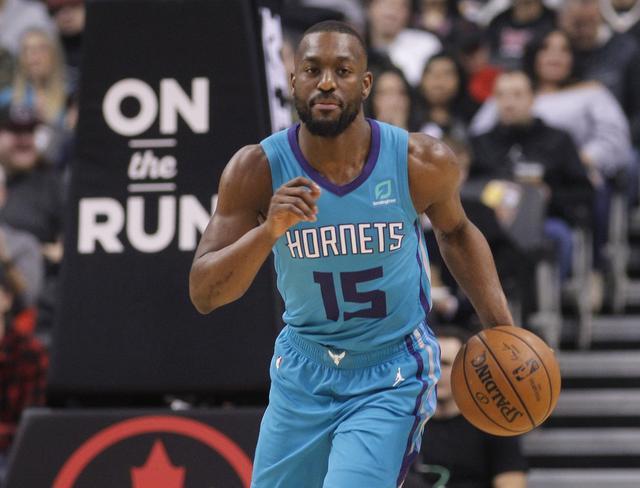 在一场热闹 在一场热闹