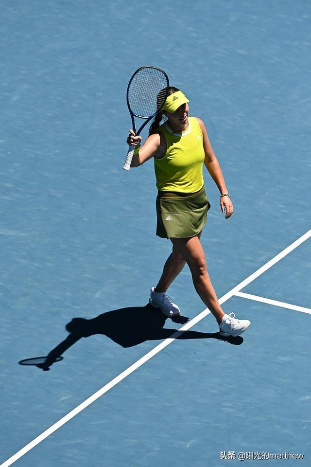 他都展现出 他都展现出